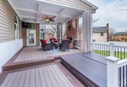 patio-hot-tub