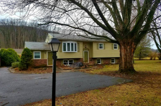 1123 York Rd, Mechanicsburg