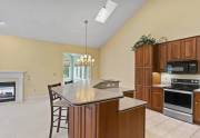 kitchen-eat-in